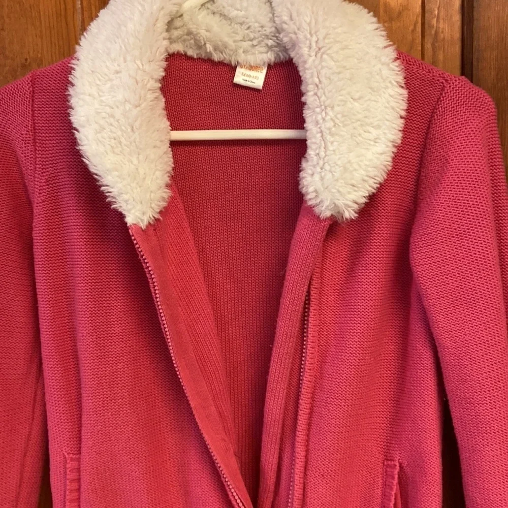 Gymboree Pink Full Front Zippered Sweater w/ Faux Fur Collar. Preowned Sz L